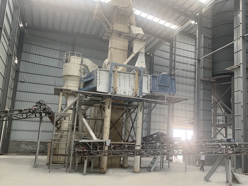 湖南花崗岩制(zhì)砂機生産現場(chang)