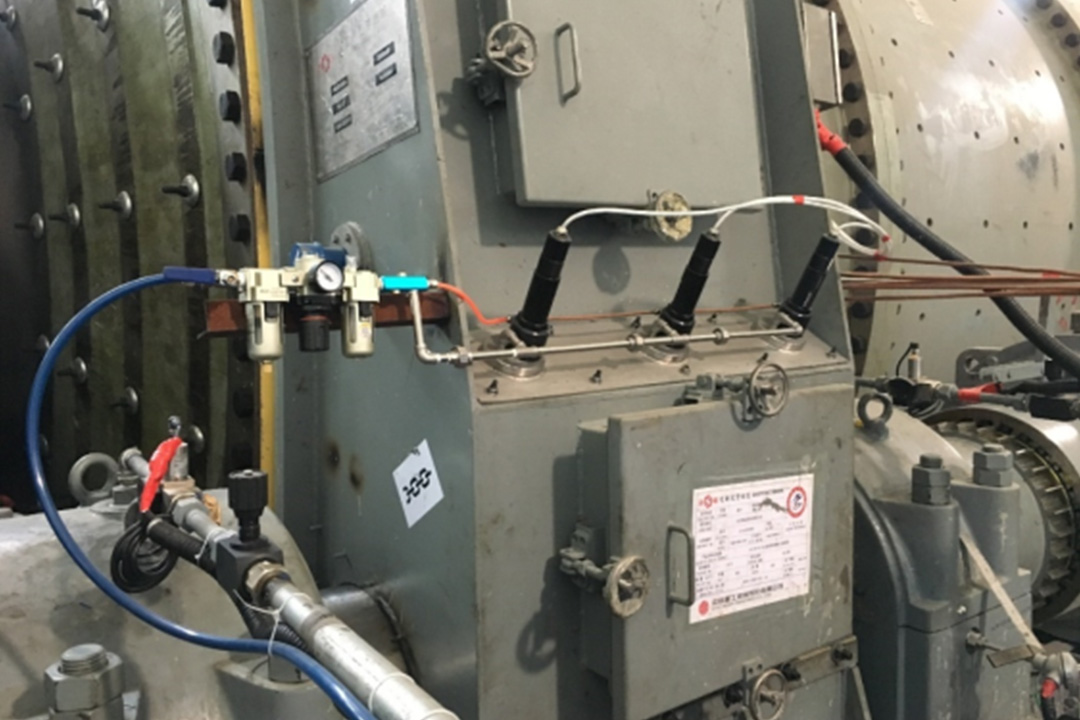 礦物磨(mó)機開式齒(chi)輪不對中(zhong)檢測及調(diào)整方法研(yan)究